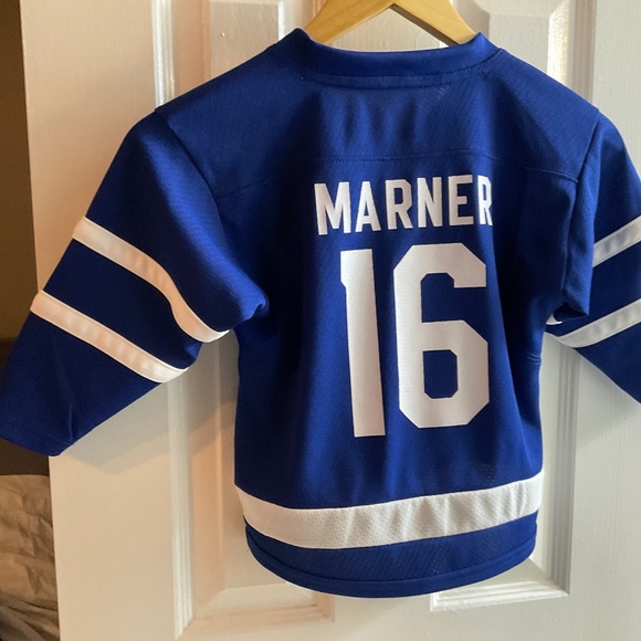 Toronto Maple Leafs Toddler Mitch Marner Replica Jersey 2T to 4T - Picture 1 of 2